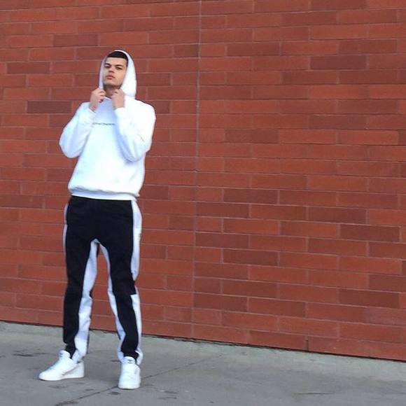 Meet your Posher, David - Picture 1 of 1